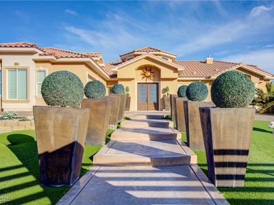 372 Beesley Dr, Sunrise Manor, NV, 89110