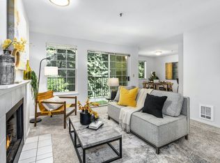 580 Front St S APT D210, Issaquah, WA 98027