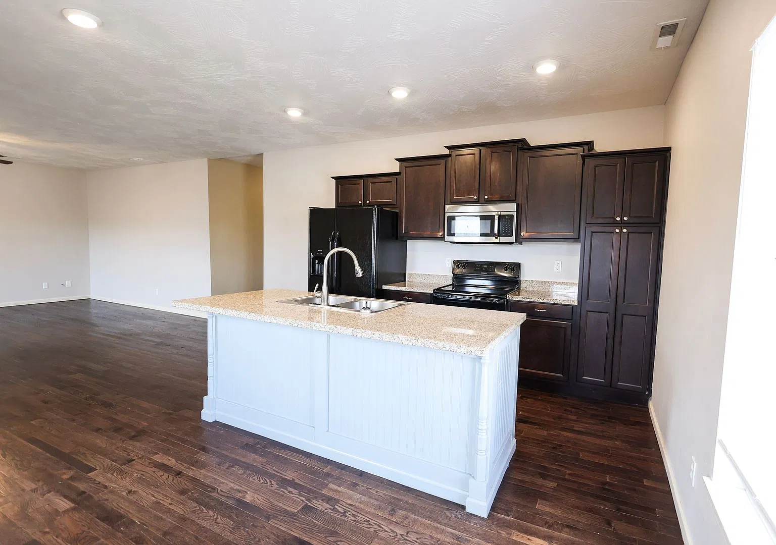 Harrison 414 — Photo 2