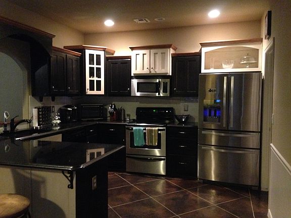 Spacious, stainless, granite