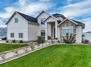 2907 E Dreyden Ln, Eagle Mountain, UT 84005