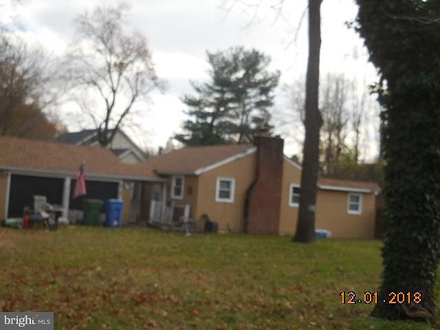 2nd image of 216 Pearlcroft Rd
