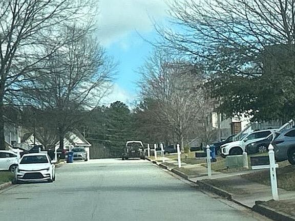 4th image of 2811 Feldspar Way