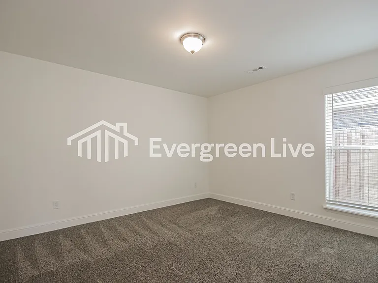 5907 Hoover St — Photo 14
