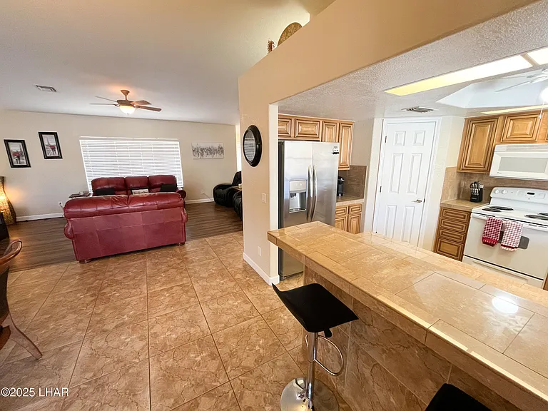 3185 Newport Dr — Photo 9