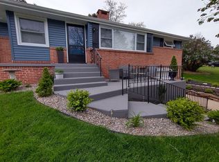 421 Hill N Dale Dr, York, PA 17403