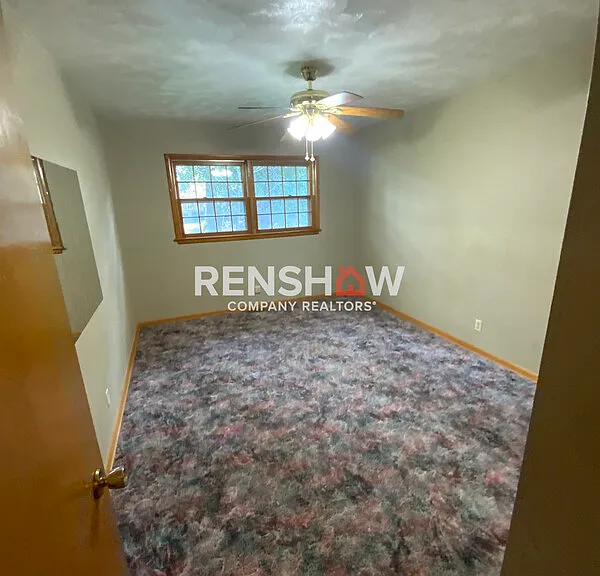 907 Sycamore St — Photo 13