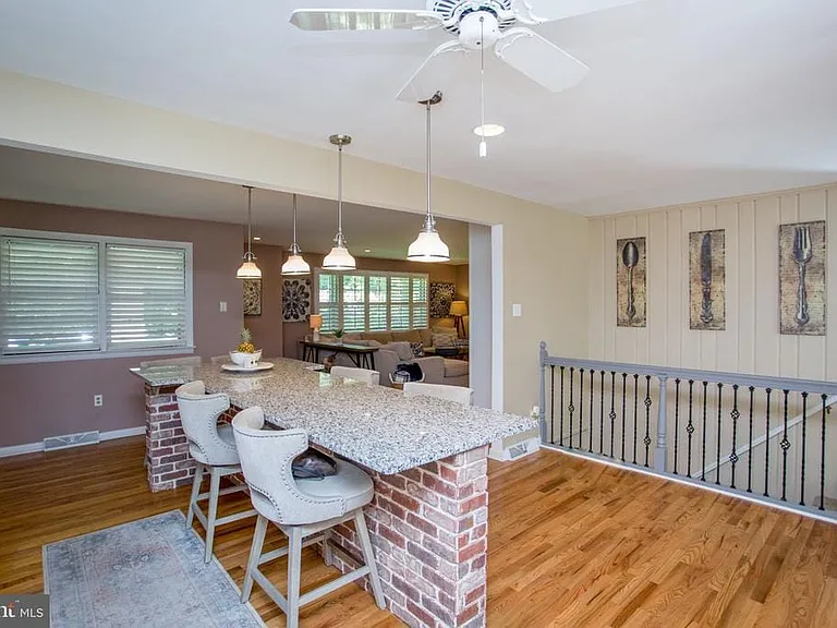 67 Townview Dr — Photo 14