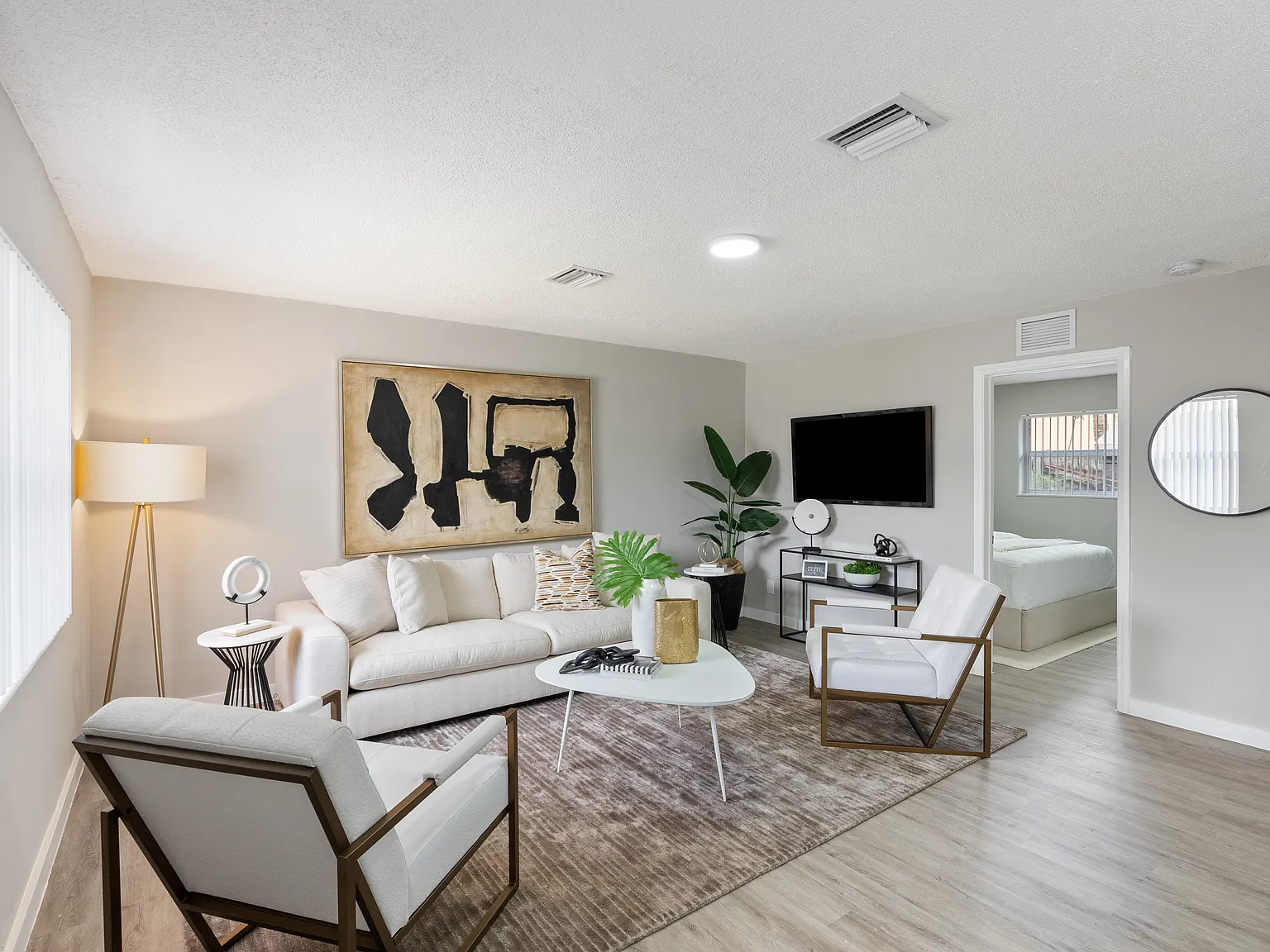 2 bed, 800 sqft, $1,950 — Photo 2