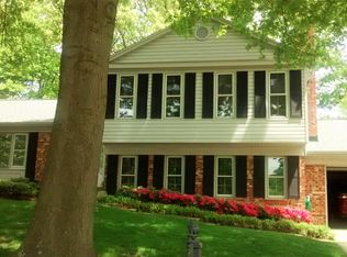 7813 New London Dr, Springfield, VA 22153