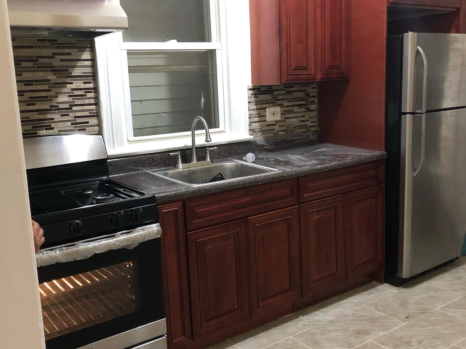 3 bed, 3282 sqft, $3,100 — Photo 3