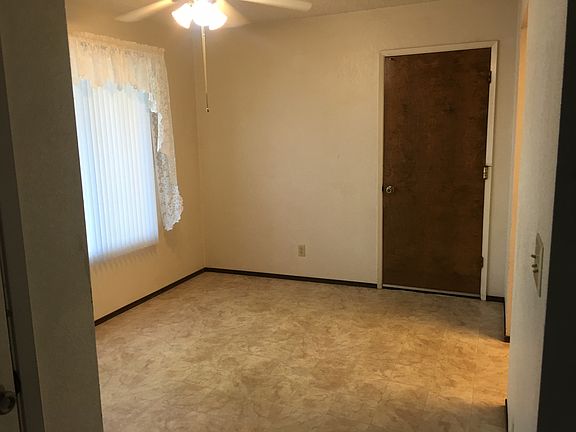 3rd image of 2635 Oriole Dr