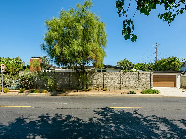 1856 Hi Point St — Photo 22