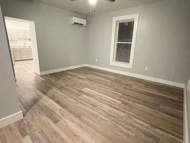 40 Park St #2 — Photo 6