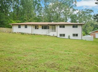 1120 Sharonton Dr, Stone Mountain, GA 30083