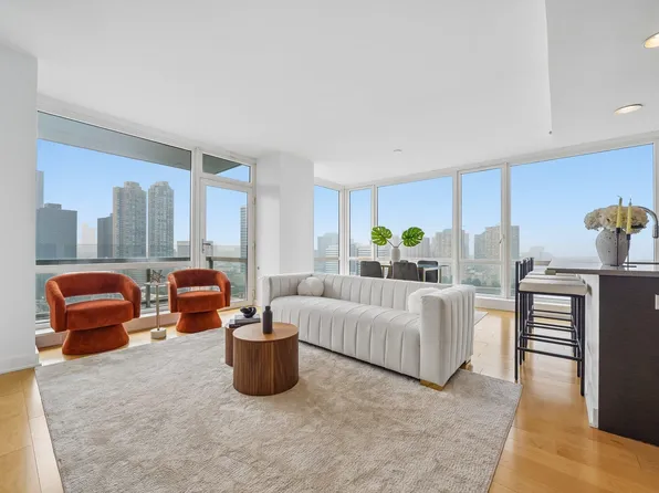 2 2nd St APT 2101, Jersey City, NJ 07302