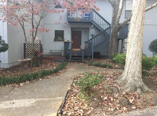 1095 Seacliff Dr S, Daphne, AL 36526
