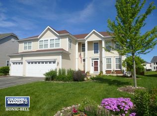819 Preston Ln, Oswego, IL