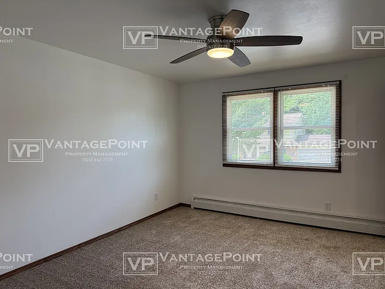 1711 Edgehill Dr — Photo 11