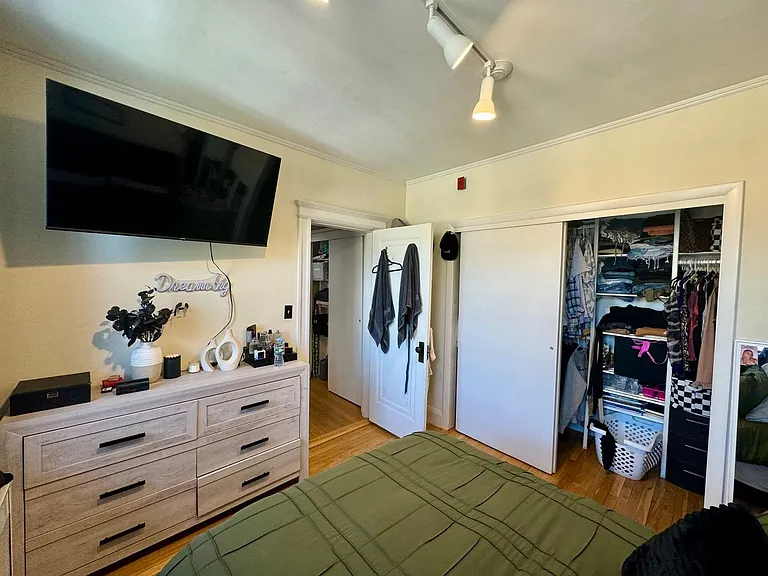 2 Crawford St #12 — Photo 5