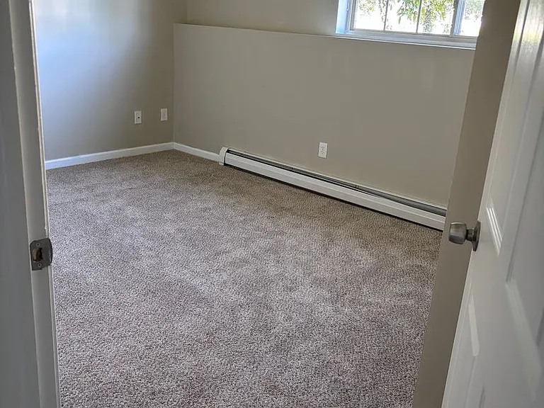 Lakepointe Apartment Homes — Photo 23