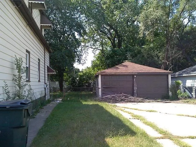 14416 Lincoln Ave photo 1