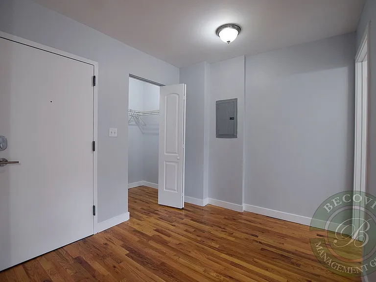 The Greenview — Photo 17