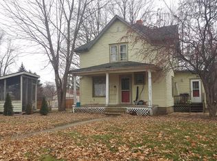 332 2nd Ave, Wanamingo, MN 55983