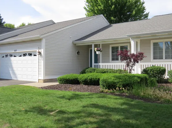 317 Winter Oak E, Holland, MI 49424