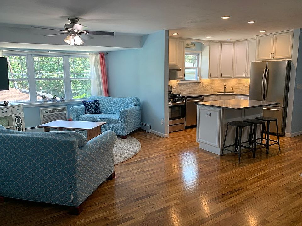 1st image of 241 Fairharbor Dr