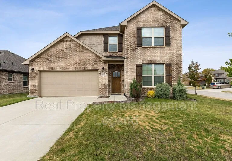 1833 Meadow Trail Ln — Photo 2