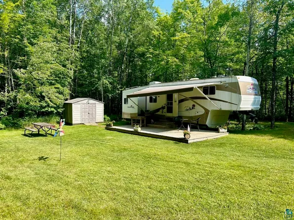 5090 N Dorscheid Rd, Winter, WI 54896