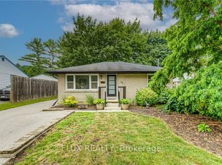 98 Harber Ave, Kitchener, ON N2C 1Z2