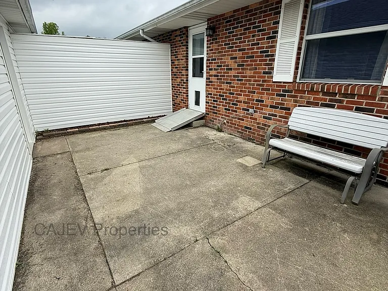 4430 Ridgewood Rd E — Photo 12