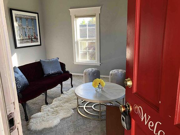 3rd image of 421 Avenue J