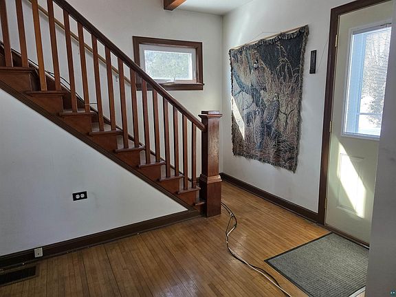 2nd image of 406 North Rd