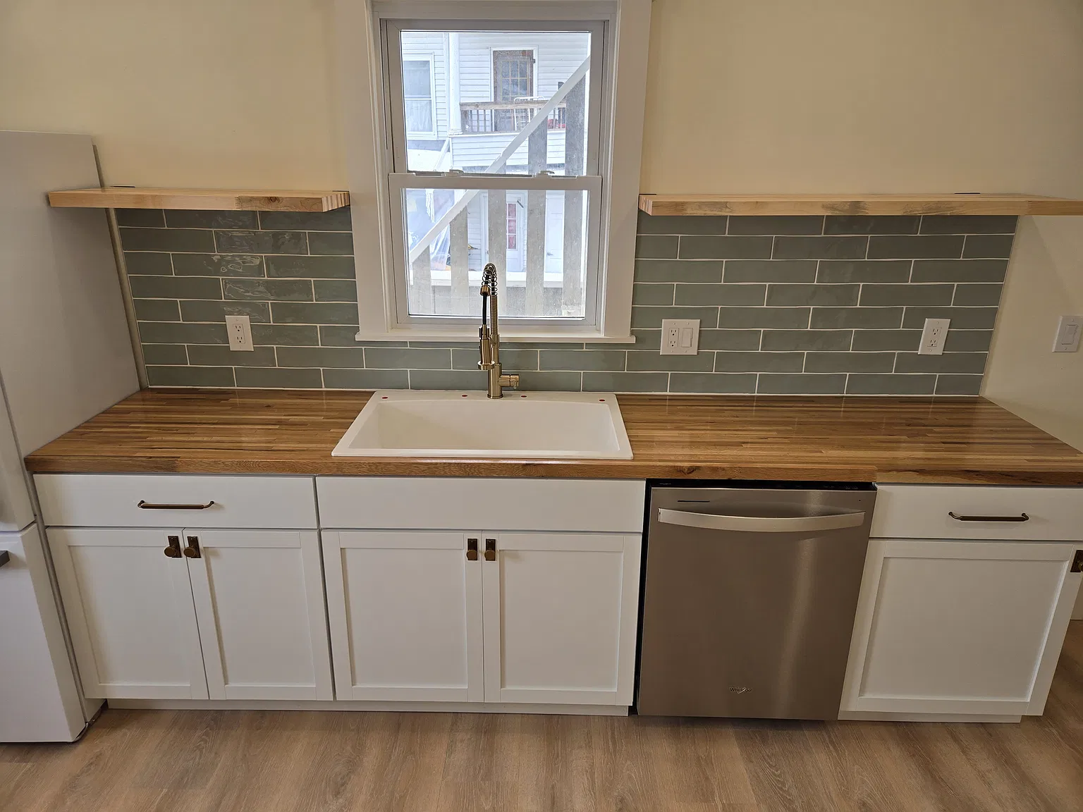 4 bed, 1330 sqft, $2,500 — Photo 1