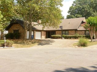 4 W Point, Conway, AR 72034