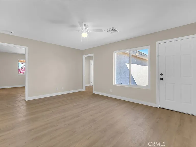 1341 Beach Club Dr — Photo 2