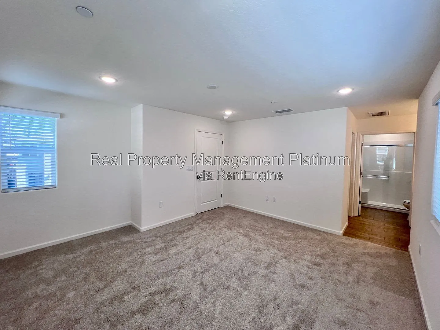3 bed, 2.5 bath, 1412 sqft, $2,595 — Photo 4