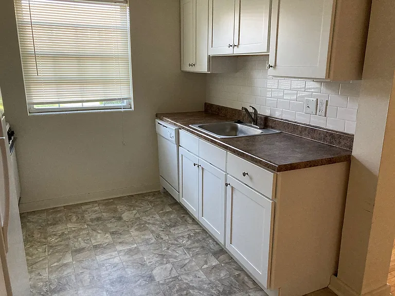 101 Valley Rd — Photo 8