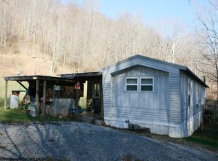 4937 Horn Creek Rd, New Milton, WV 26411