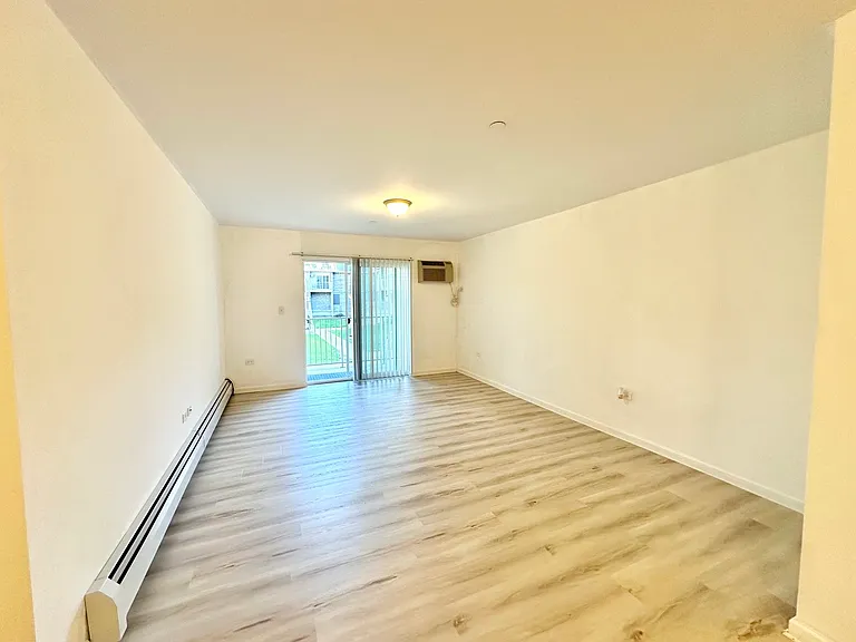 820 McIntosh Ct #106 — Photo 9