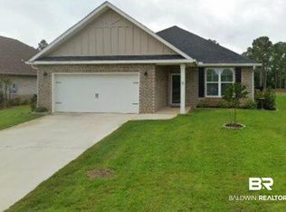 10064 Lakeview Dr, Foley, AL 36535