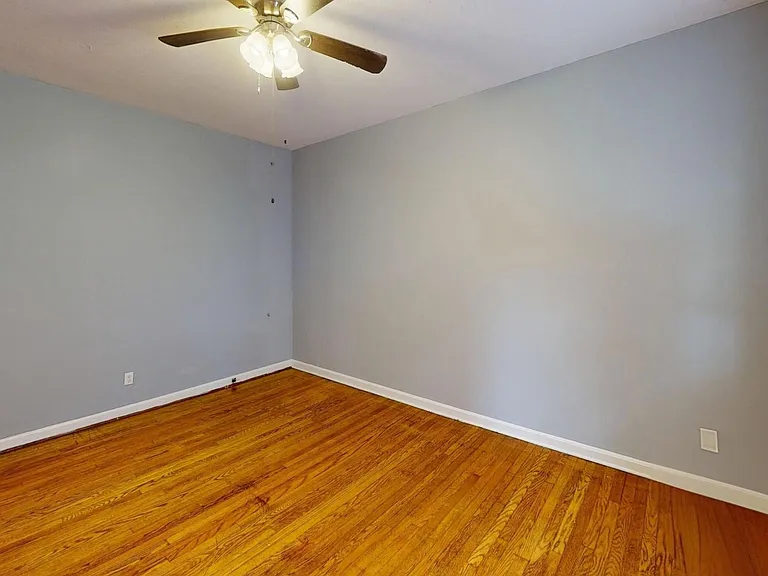 2566 Kemper Rd — Photo 27