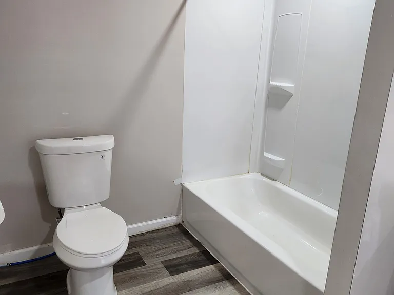 9349 Valley Rd #109 — Photo 4