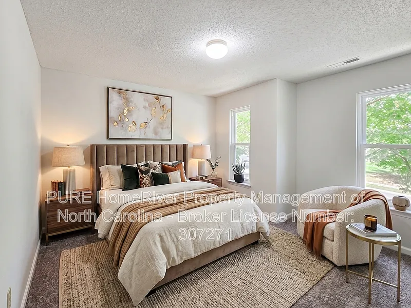 3 bed, 2.5 bath, 2176 sqft, $1,945 — Photo 3