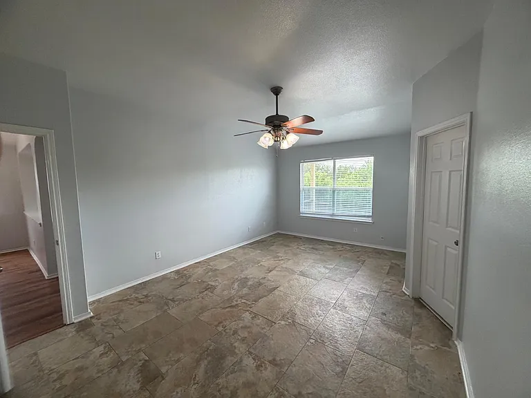 7615 Equinox Hl — Photo 10