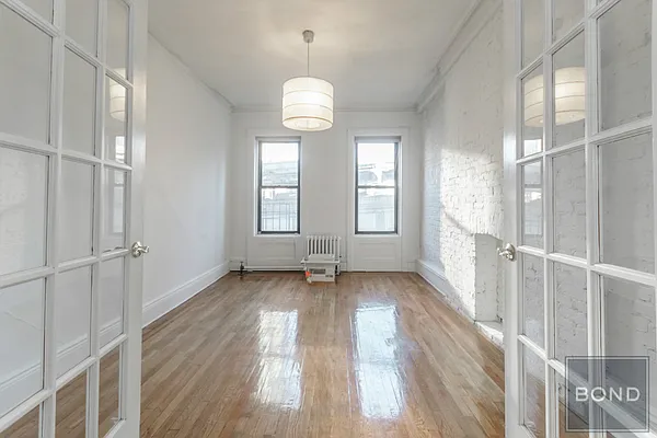 Rented by Bond New York | media 6