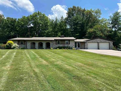 40 Ramey Dr, Mitchell, IN, 47446